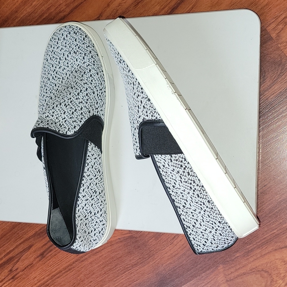 Vince Blair yeti Knit Slip-on Skate  Sneakers Sz 7.5
